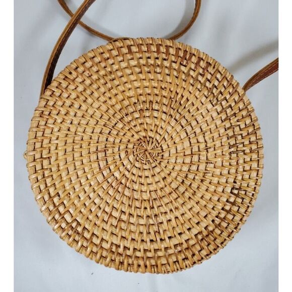 Rattan Woven Wicker Straw Round 7 in Crossbody Purse Handbag - Picture 3 of 7